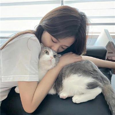 幕后女英雄